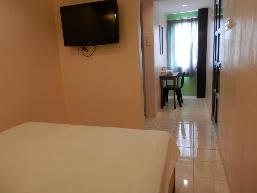 Travellers Planet Hotel & Guesthouse Malacca Exteriör bild