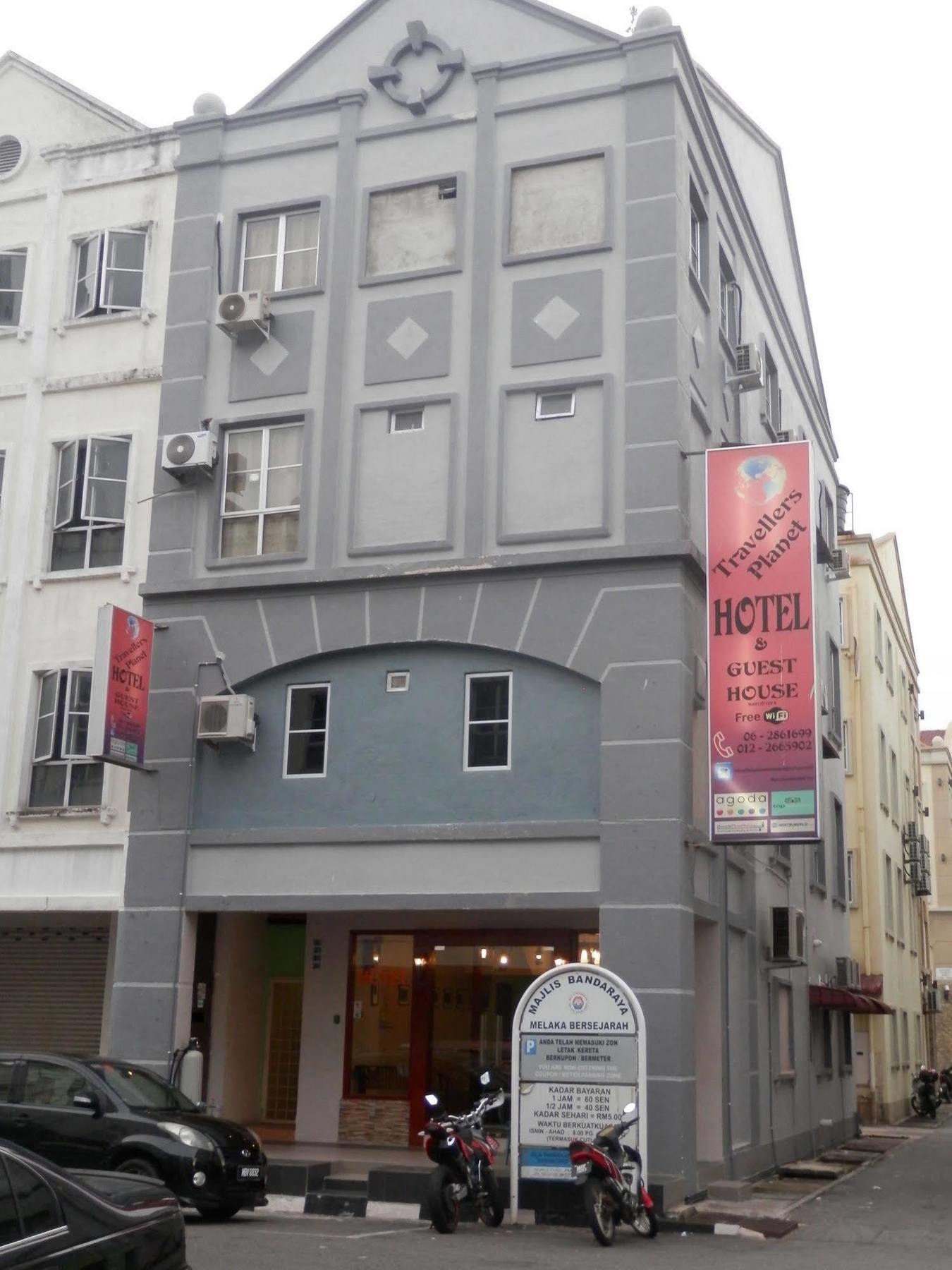 Travellers Planet Hotel & Guesthouse Malacca Exteriör bild