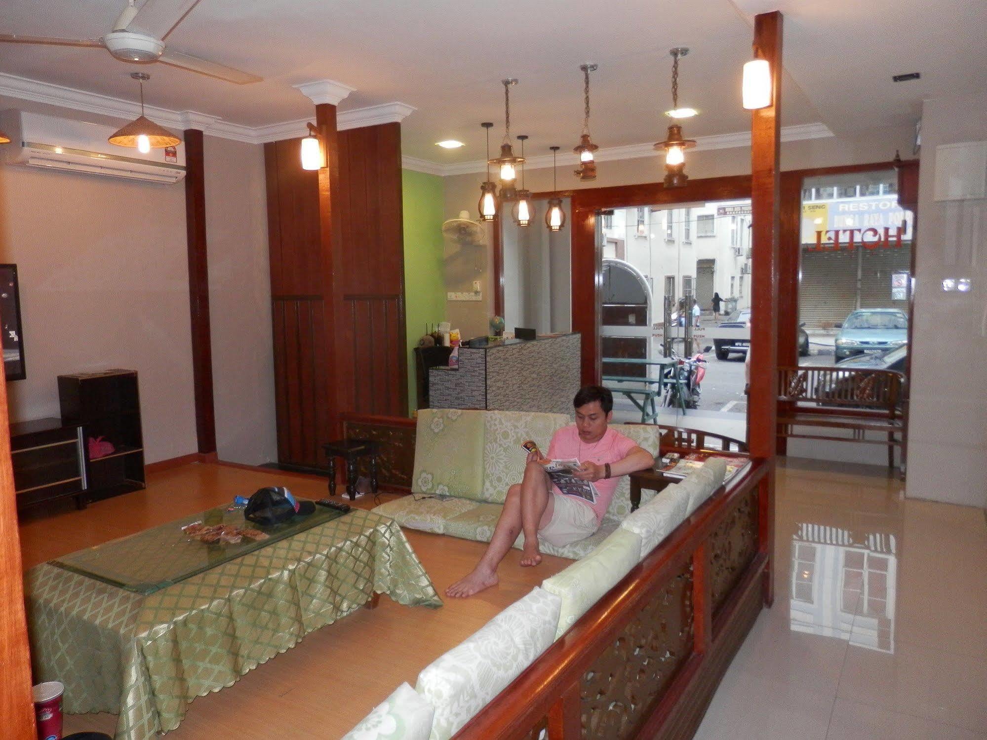 Travellers Planet Hotel & Guesthouse Malacca Exteriör bild