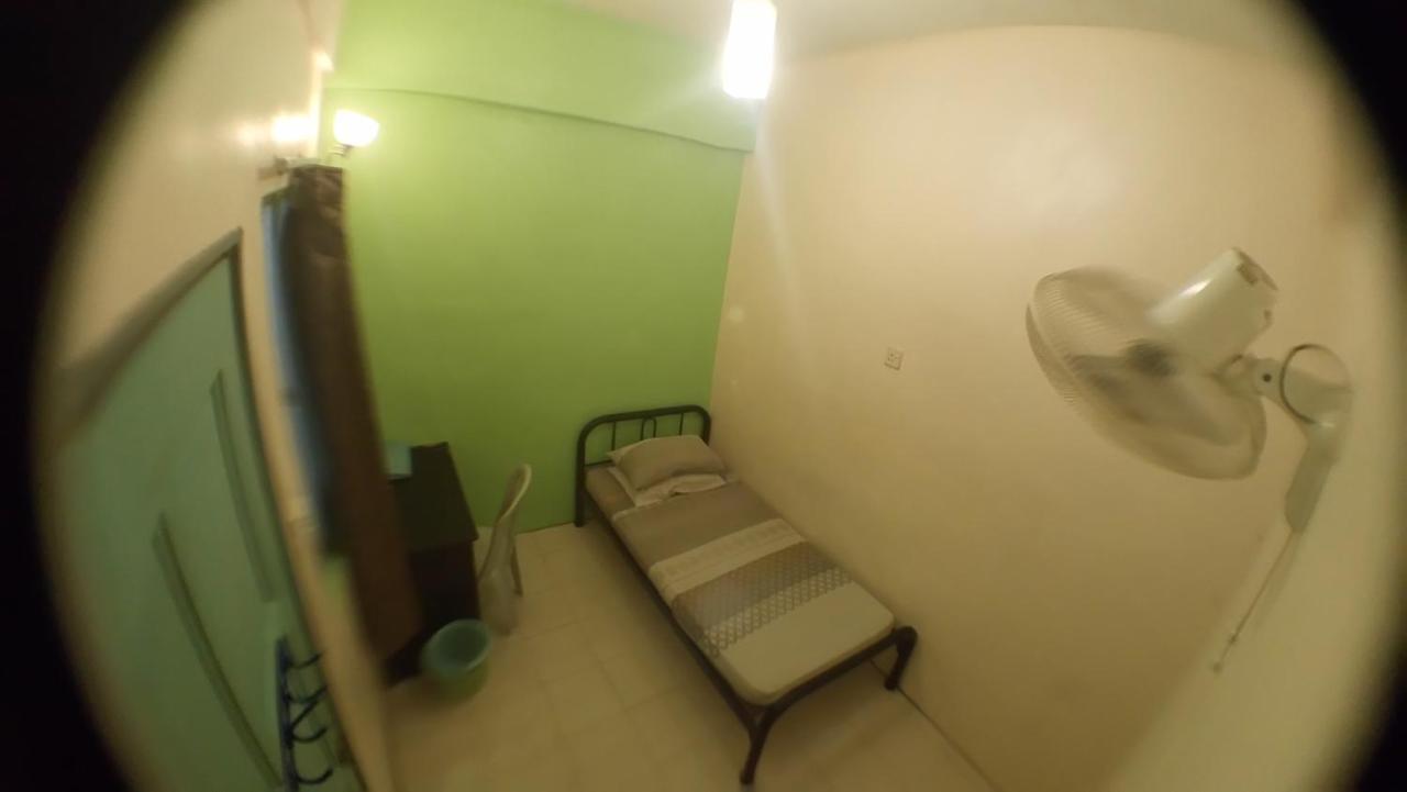 Travellers Planet Hotel & Guesthouse Malacca Exteriör bild